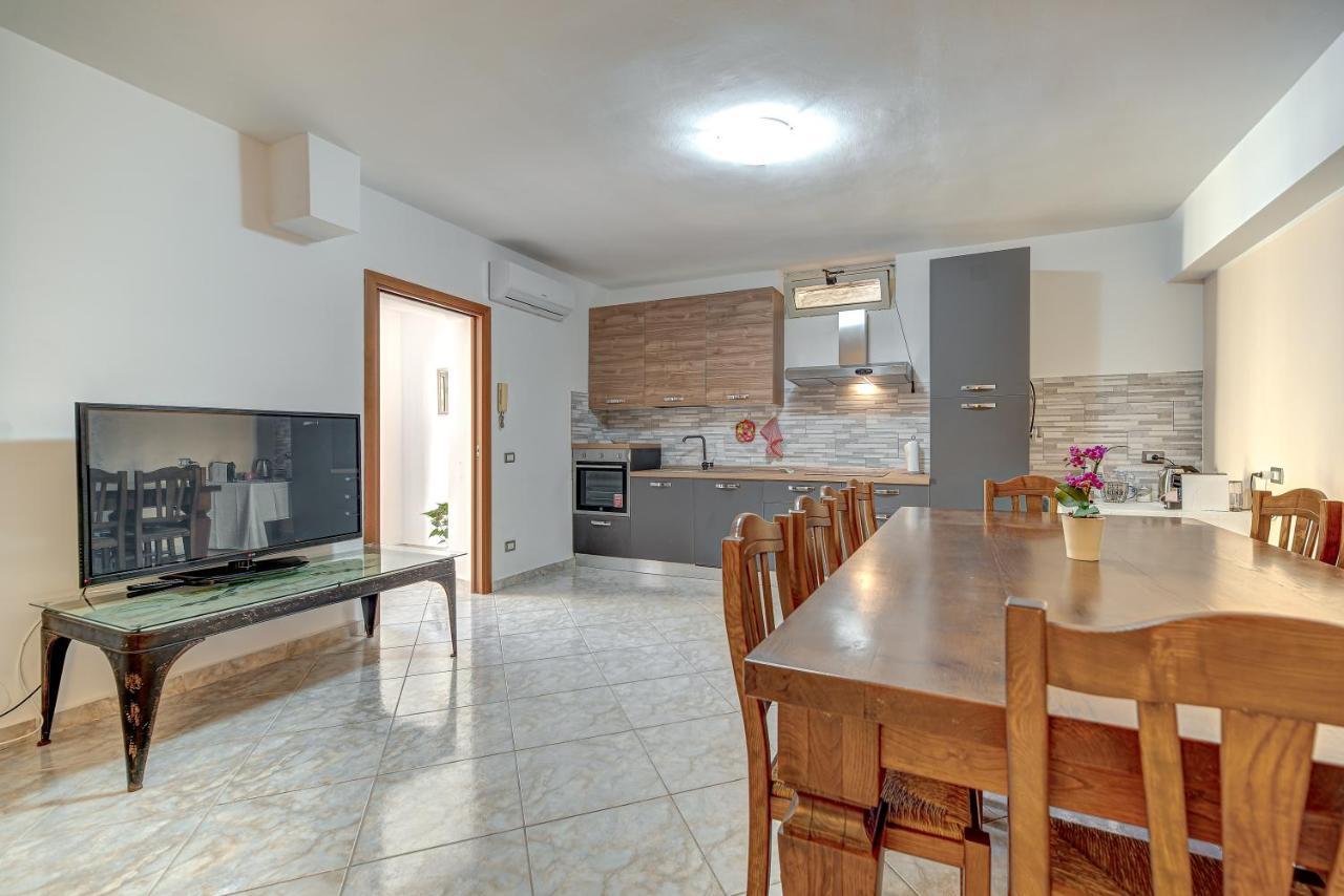 Appartamento Mileva House Чивитавекия Екстериор снимка