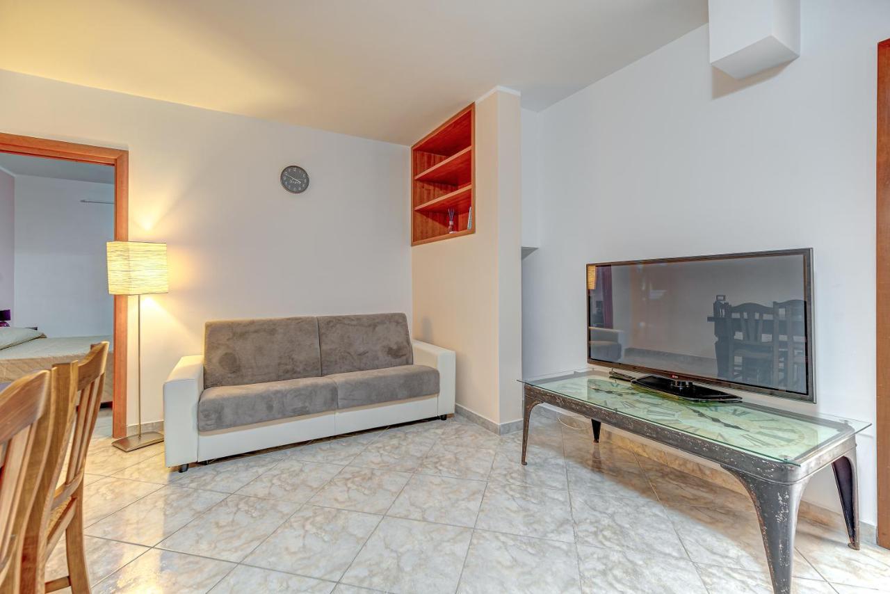 Appartamento Mileva House Чивитавекия Екстериор снимка